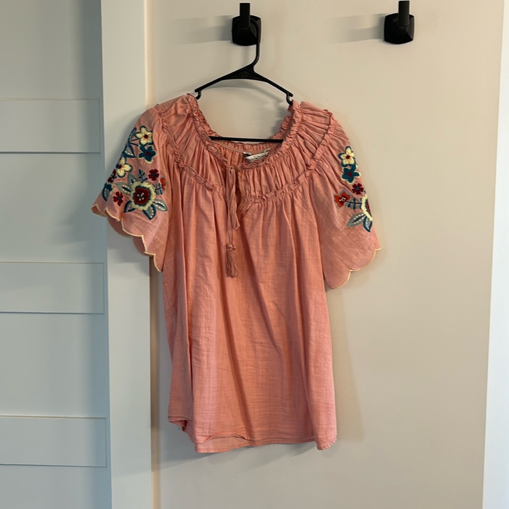 Light pink Davi & Dani blouse